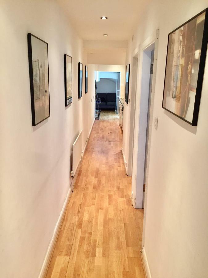 לונדון Stylish Apartment In Victoria מראה חיצוני תמונה