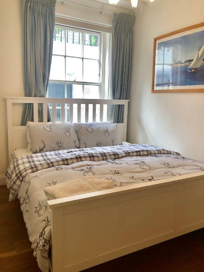לונדון Stylish Apartment In Victoria מראה חיצוני תמונה