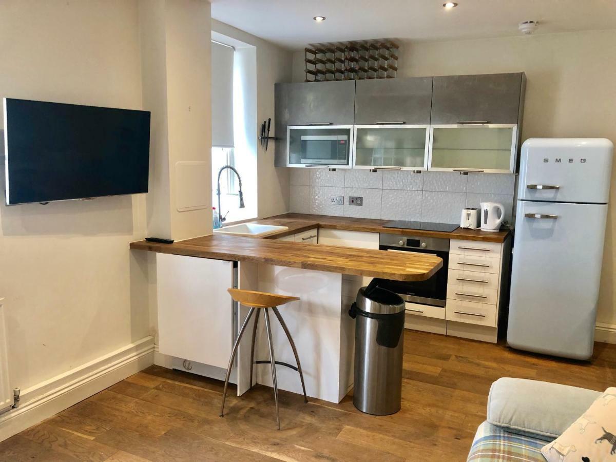 לונדון Stylish Apartment In Victoria מראה חיצוני תמונה